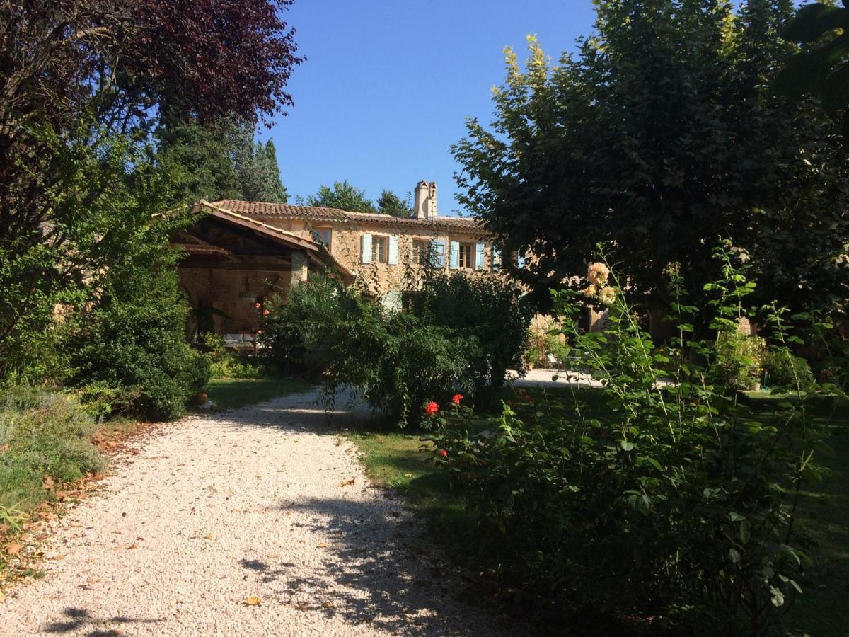 Le Moulin Des Pinchinats Bed & Breakfast Aix-en-Provence Ngoại thất bức ảnh